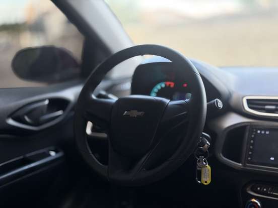 CHEVROLET-ONIX-2016