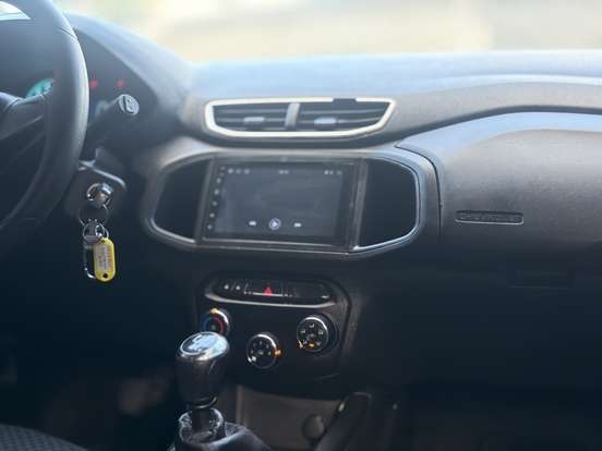 CHEVROLET-ONIX-2016