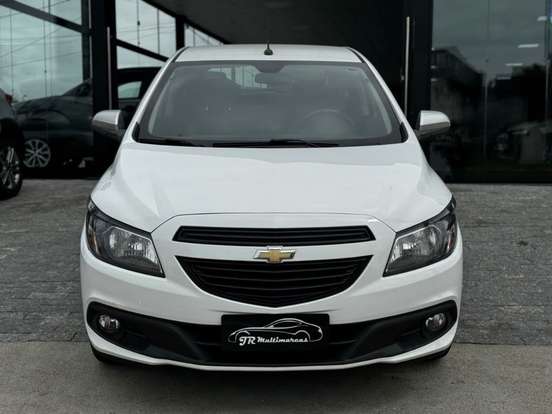 CHEVROLET-ONIX-1.0 MPFI SELEÇÃO 8V FLEX 4P MANUAL CHEVROLET-ONIX-2015