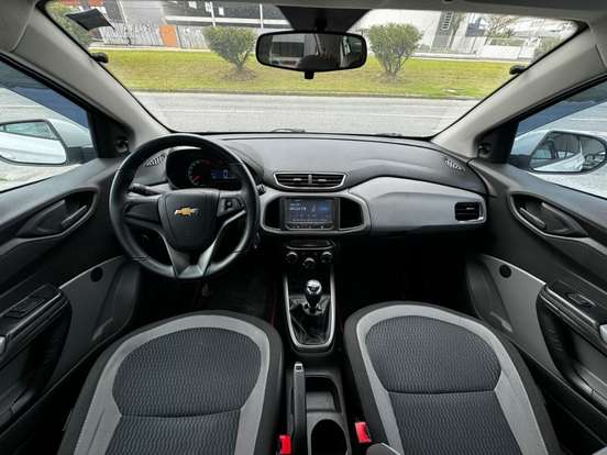 CHEVROLET-ONIX-2015