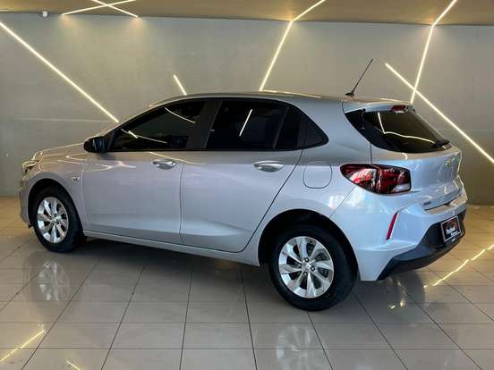 CHEVROLET-ONIX-2022