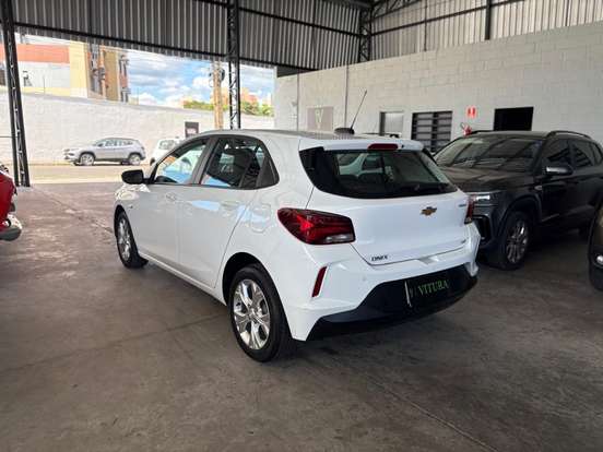 CHEVROLET-ONIX-2023