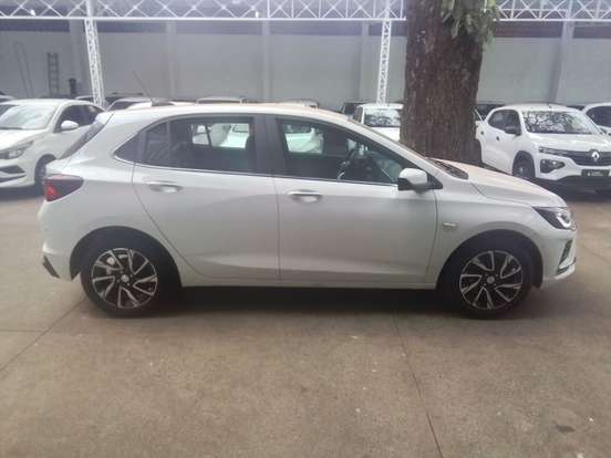 CHEVROLET-ONIX-1.0 TURBO FLEX PREMIER AUTOMÁTICO CHEVROLET-ONIX-2025