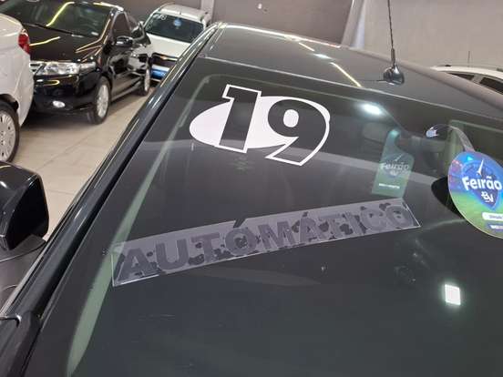 CHEVROLET-ONIX-2018