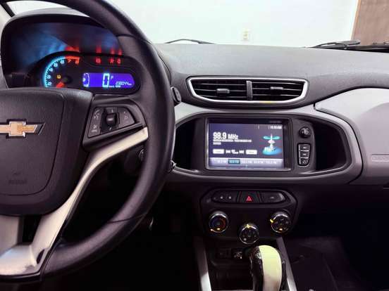 CHEVROLET-ONIX-1.4 MPFI LT 8V FLEX 4P AUTOMÁTICO CHEVROLET-ONIX-2017