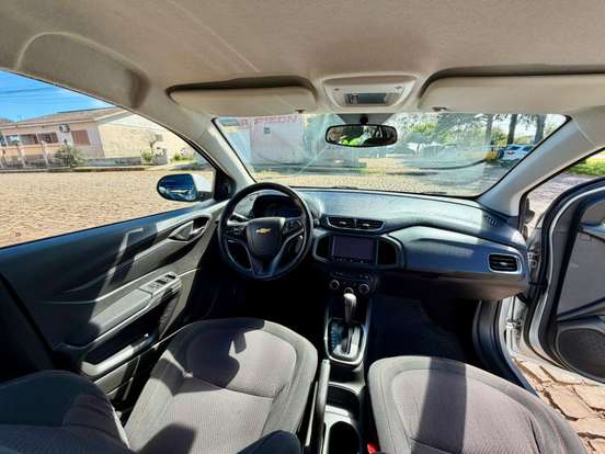 CHEVROLET-ONIX-2014
