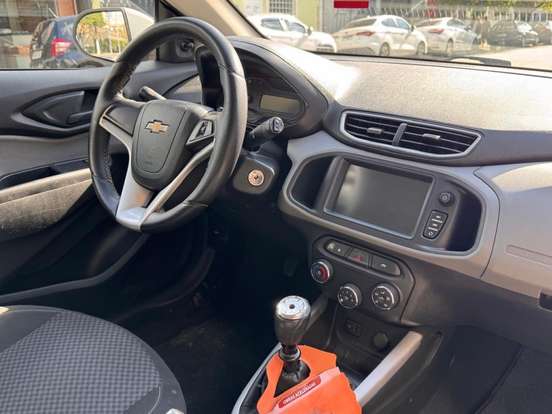 CHEVROLET-ONIX-2017