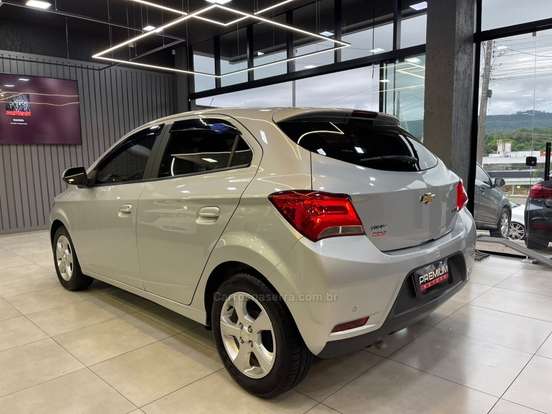 CHEVROLET-ONIX-1.4 MPFI LT 8V FLEX 4P MANUAL CHEVROLET-ONIX-2018
