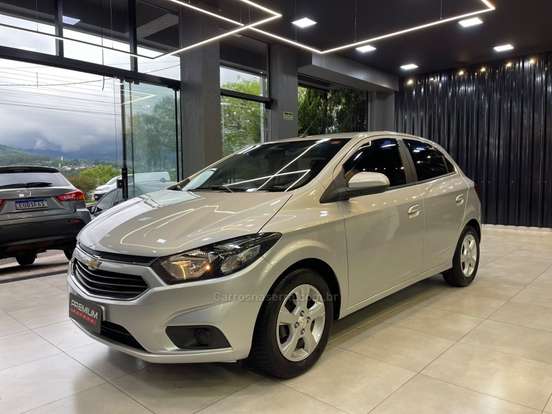 CHEVROLET-ONIX-2018