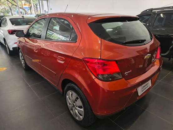 CHEVROLET-ONIX-2012