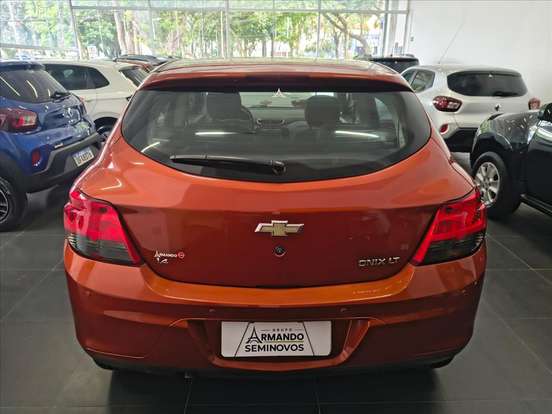 CHEVROLET-ONIX-2012
