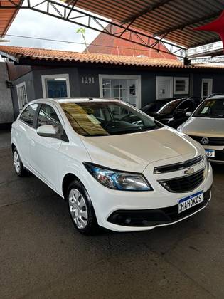 CHEVROLET ONIX 1.4 MPFI LT 8V FLEX 4P MANUAL