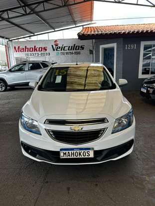 CHEVROLET-ONIX-2015