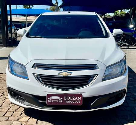 CHEVROLET-ONIX-2014
