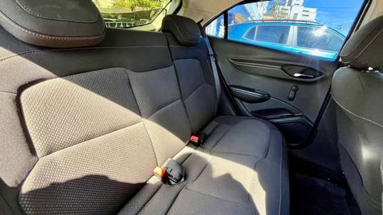 CHEVROLET-ONIX-2014