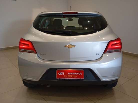 CHEVROLET-ONIX-1.4 MPFI LT 8V FLEX 4P MANUAL CHEVROLET-ONIX-2019
