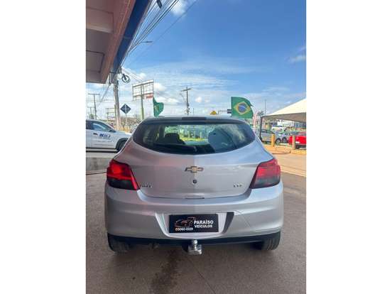 CHEVROLET-ONIX-2013