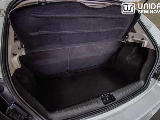 CHEVROLET-ONIX-1.4 MPFI LTZ 8V FLEX 4P AUTOMÁTICO CHEVROLET-ONIX-2014