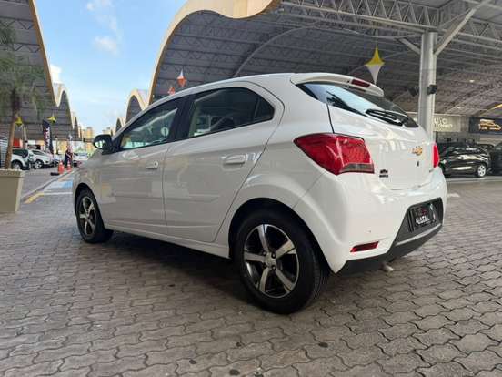 CHEVROLET-ONIX-1.4 MPFI LTZ 8V FLEX 4P AUTOMÁTICO CHEVROLET-ONIX-2017