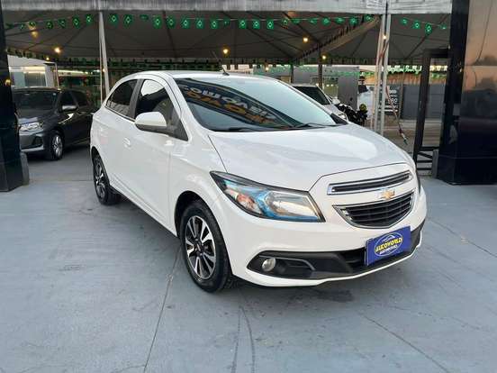 CHEVROLET-ONIX-2015