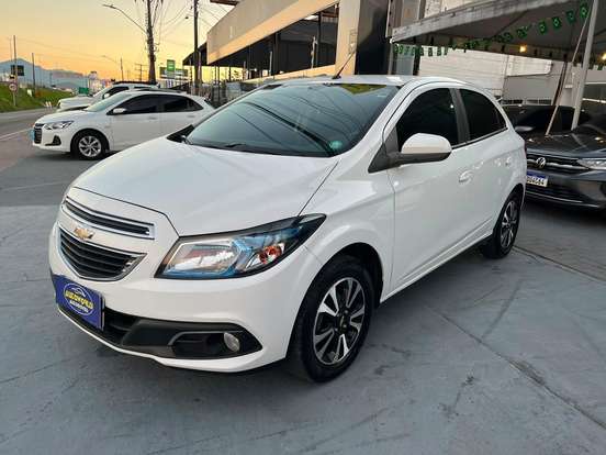 CHEVROLET-ONIX-2015