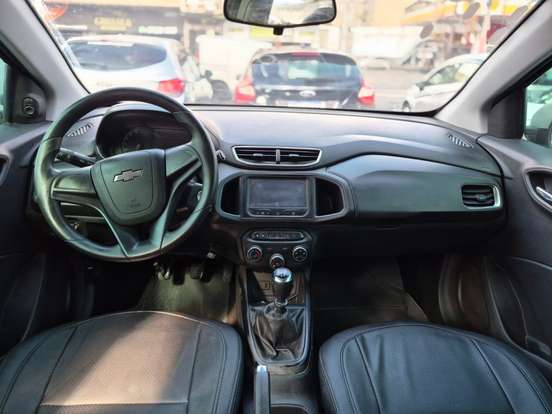 CHEVROLET-ONIX-2015