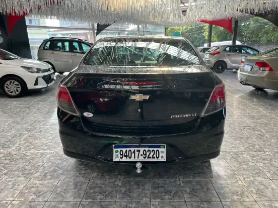 CHEVROLET-PRISMA-2016