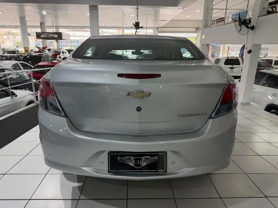 CHEVROLET-PRISMA-2015