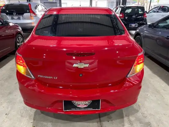 CHEVROLET-PRISMA-2015