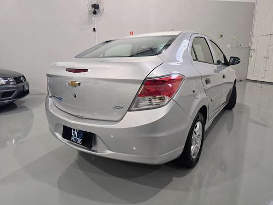 CHEVROLET-PRISMA-2017