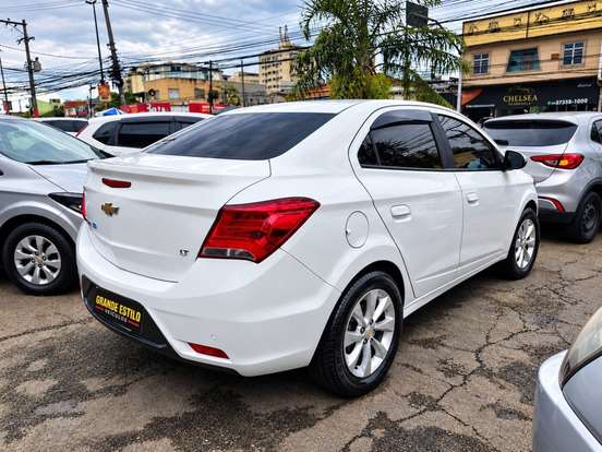 CHEVROLET-PRISMA-2017