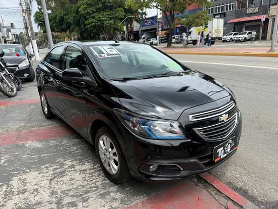 CHEVROLET-PRISMA-2015