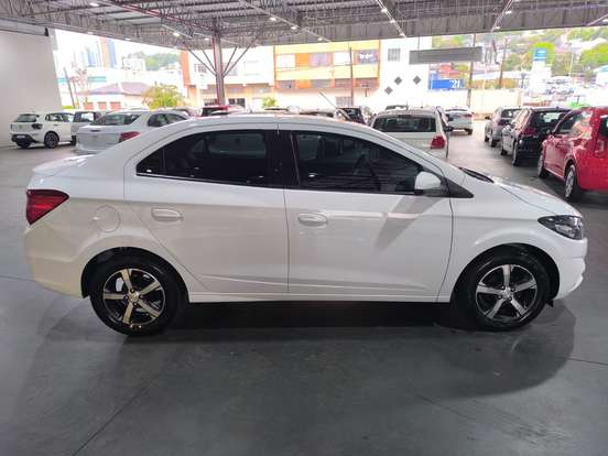 CHEVROLET-PRISMA-2018