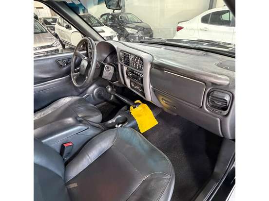 CHEVROLET-S10-2.4 MPFI EXECUTIVE 4X2 CD 8V FLEX 4P MANUAL CHEVROLET-S10-2010