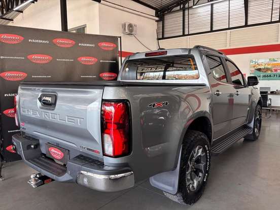 CHEVROLET-S10-2.8 16V TURBO DIESEL HIGH COUNTRY CD 4X4 AUTOMÁTICO CHEVROLET-S10-2024