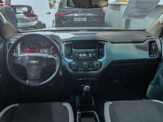 CHEVROLET-S10-2.8 16V TURBO DIESEL LS CD 4X4 MANUAL CHEVROLET-S10-2023