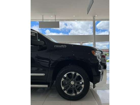 CHEVROLET-SILVERADO-5.3 V8 GASOLINA 1500 HIGH COUNTRY 4X4 AUTOMÁTICO CHEVROLET-SILVERADO-2023