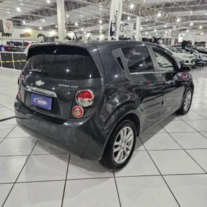 CHEVROLET-SONIC-1.6 LTZ 16V FLEX 4P AUTOMÁTICO CHEVROLET-SONIC-2014