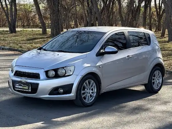 CHEVROLET-SONIC-1.6 LTZ 16V FLEX 4P AUTOMÁTICO CHEVROLET-SONIC-2012