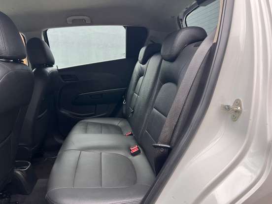 CHEVROLET-SONIC-2014