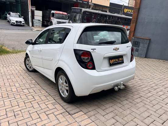 CHEVROLET-SONIC-1.6 LT 16V FLEX 4P MANUAL CHEVROLET-SONIC-2014
