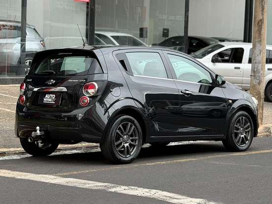 CHEVROLET-SONIC-2012