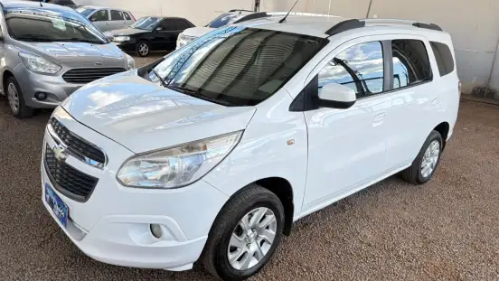 CHEVROLET-SPIN-2013