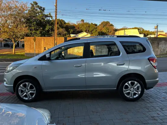 CHEVROLET-SPIN-1.8 LTZ 8V FLEX 4P AUTOMÁTICO CHEVROLET-SPIN-2012