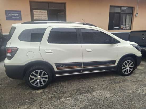 CHEVROLET-SPIN-2018