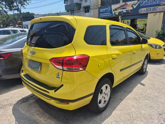 CHEVROLET-SPIN-1.8 LS 8V FLEX 4P MANUAL CHEVROLET-SPIN-2023