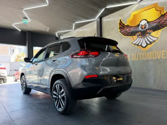 CHEVROLET-TRACKER-2024