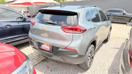 CHEVROLET-TRACKER-2023