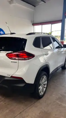 CHEVROLET-TRACKER-2021