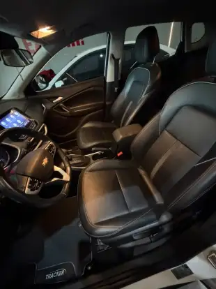 CHEVROLET-TRACKER-2024